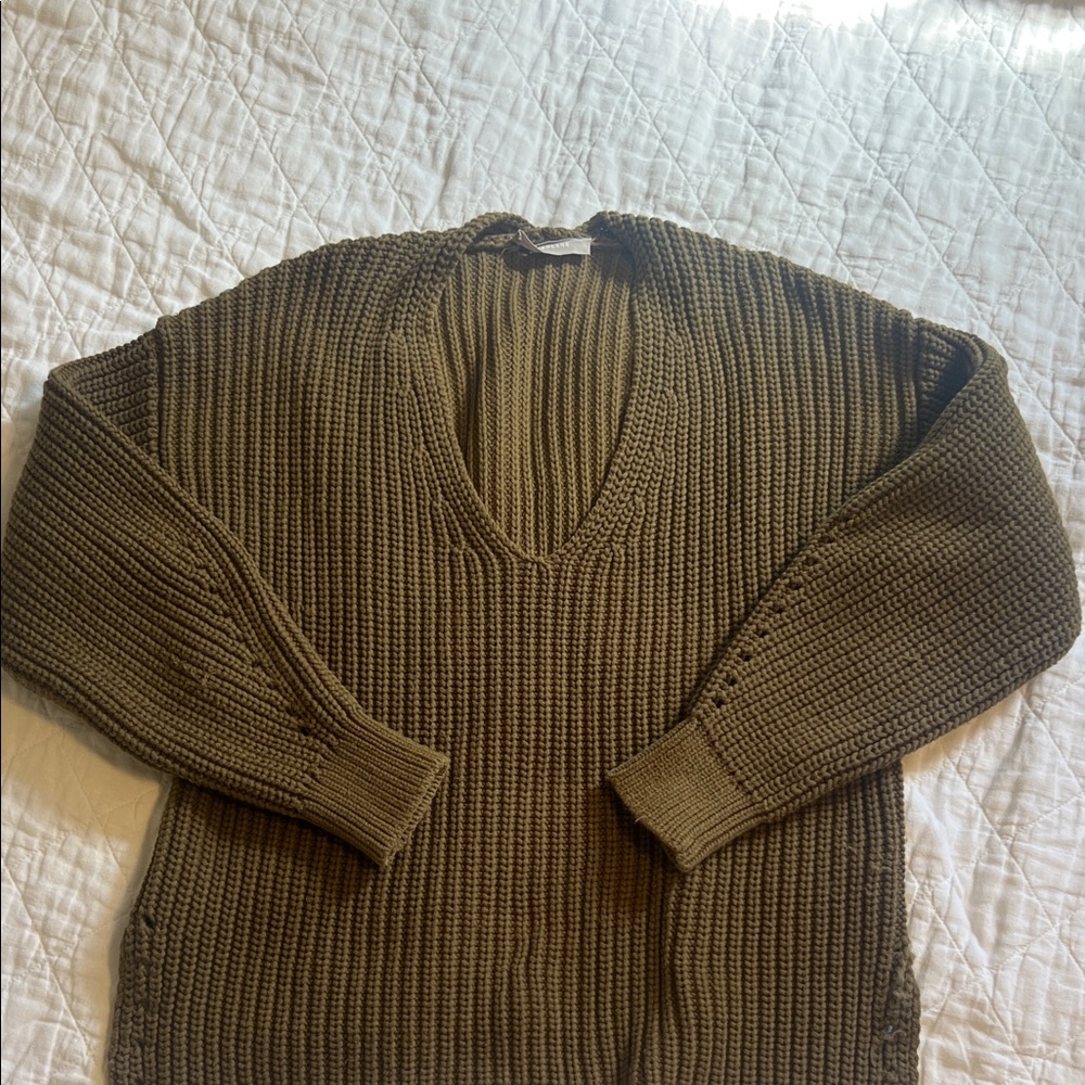 Everlane sweater bundle - Picture 2 of 12